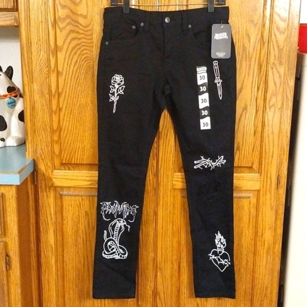 Broken Promises‎ By Zumiez NWT Unisex Size 30 Black White Denim Jeans Slim Fit